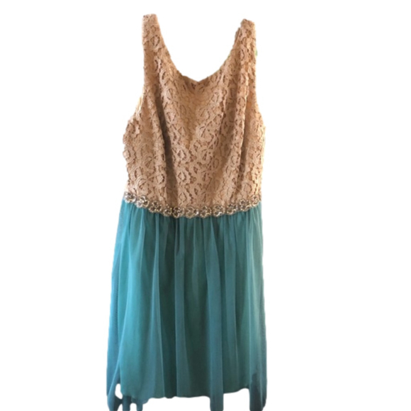 Deb Dress Size 16 - Picture 2 of 3